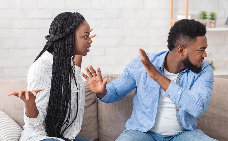 30 signs of toxic relationship. Arguing a lot