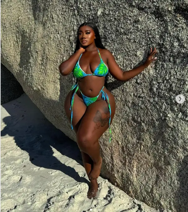 Hajia Bintu Flaunts Her Natural Beauty in a Vibrant Two-Piece Swimsuit