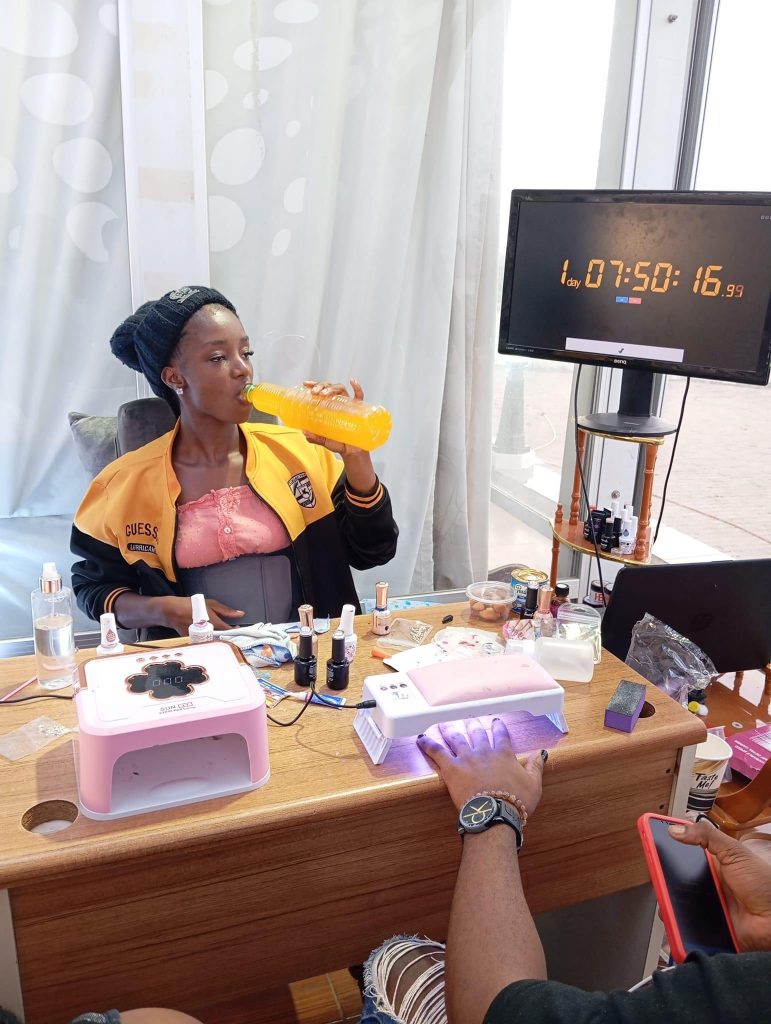 GWR: Nigerian lady completes 72-hour nail painting marathon in Plateau