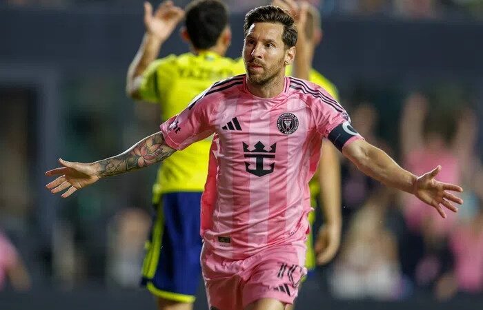 17739103937736438025629329028852