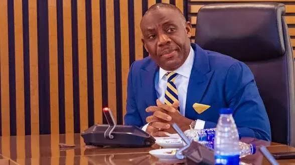 17739242370122936748953951166818