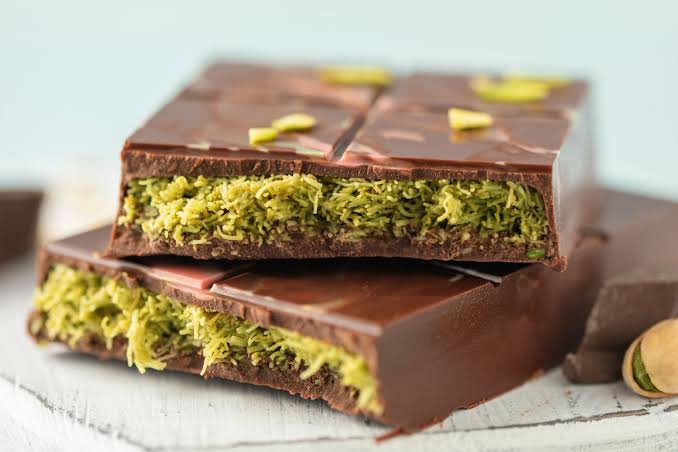 17742879197907528066165513211404