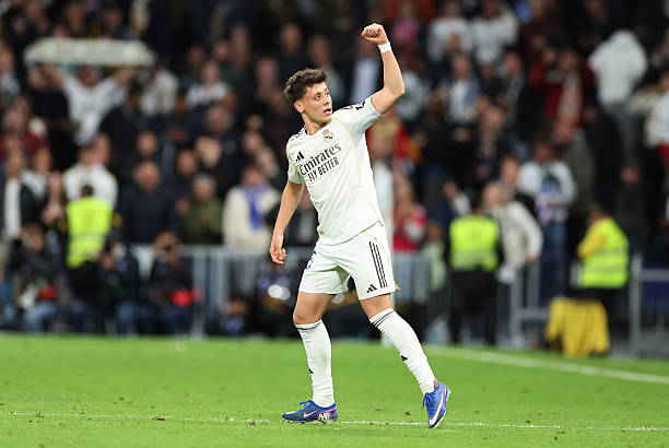 MADRID, SPAIN - MARCH 14: Arda Gueler of Real Madrid celebrates scoring his team's fourth goal during the LaLiga EA Sports match between Real Madrid CF and Elche CF at Estadio Santiago Bernabeu on March 14, 2026 in Madrid, Spain. (Photo by Florencia Tan Jun/Getty Images)