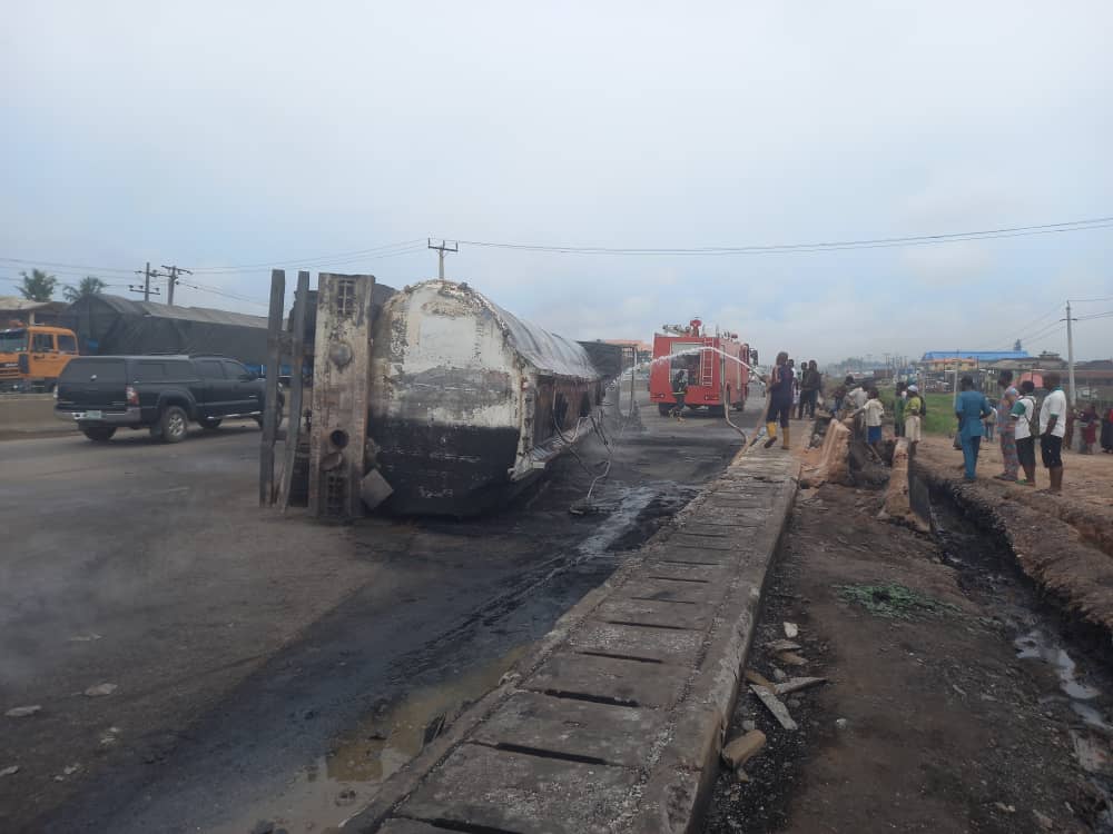 Fuel Tanker Explodes on Lagos-Ibadan Expressway 1 Fuel Tanker Explodes on Lagos-Ibadan Expressway