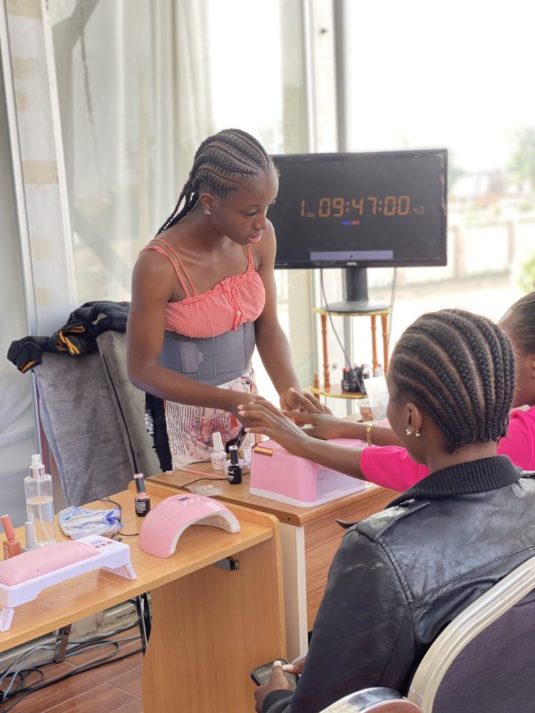 GWR: 19 year old Nigerian lady completes 72-hour nail painting Guinness marathon in Plateau 2 gwr6 a