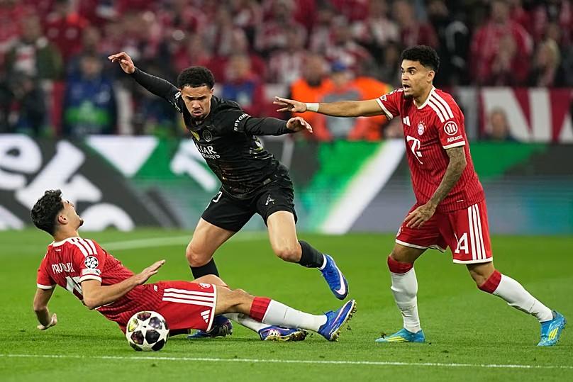 PSG Edge Bayern to Secure Final Against Arsenal